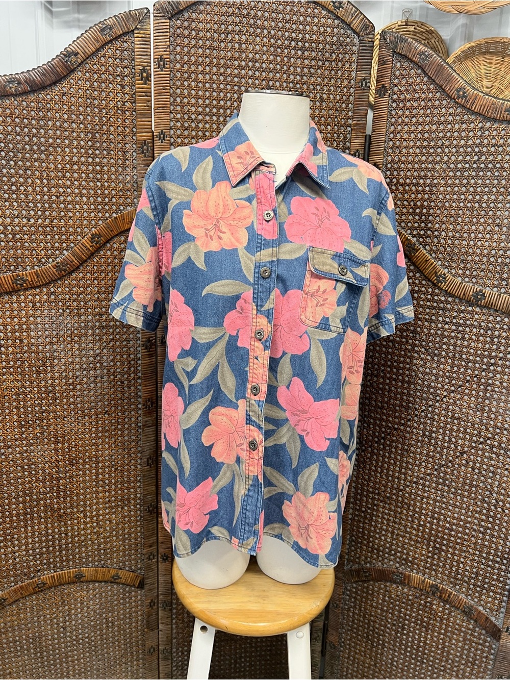 Sag harbor denim floral button down short sleeve large cotton pink flowers